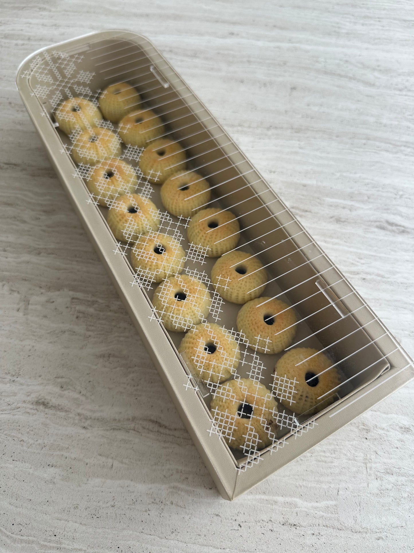 Tiraz Leather Arched Box (Beige)